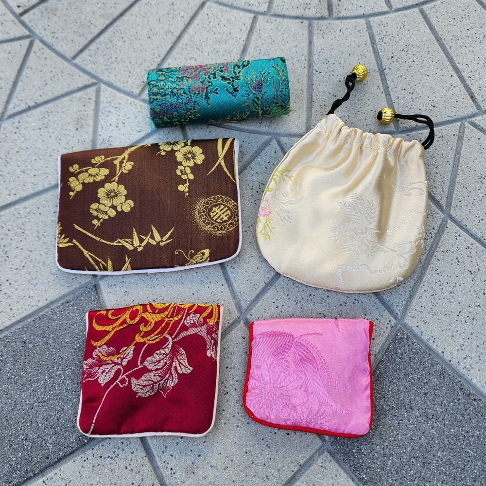Oriental Embroidered Silk Jewelry Cosmetic 5 Piece Bag Pouch Set - Picture 2 of 9